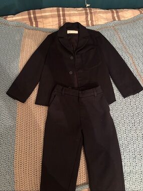 Zara boys comfort suit blazer and pants 5T navy